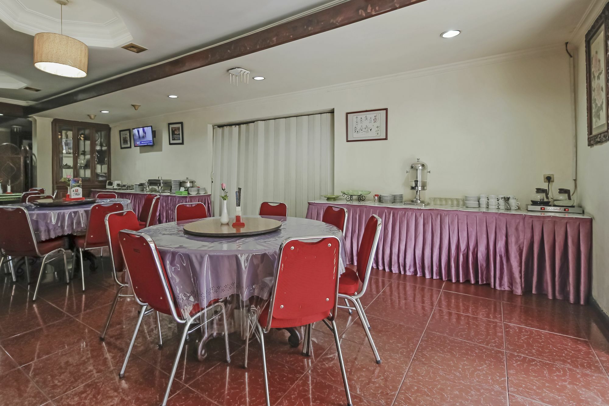 Oyo 108 Hotel Surya Джакарта Екстер'єр фото
